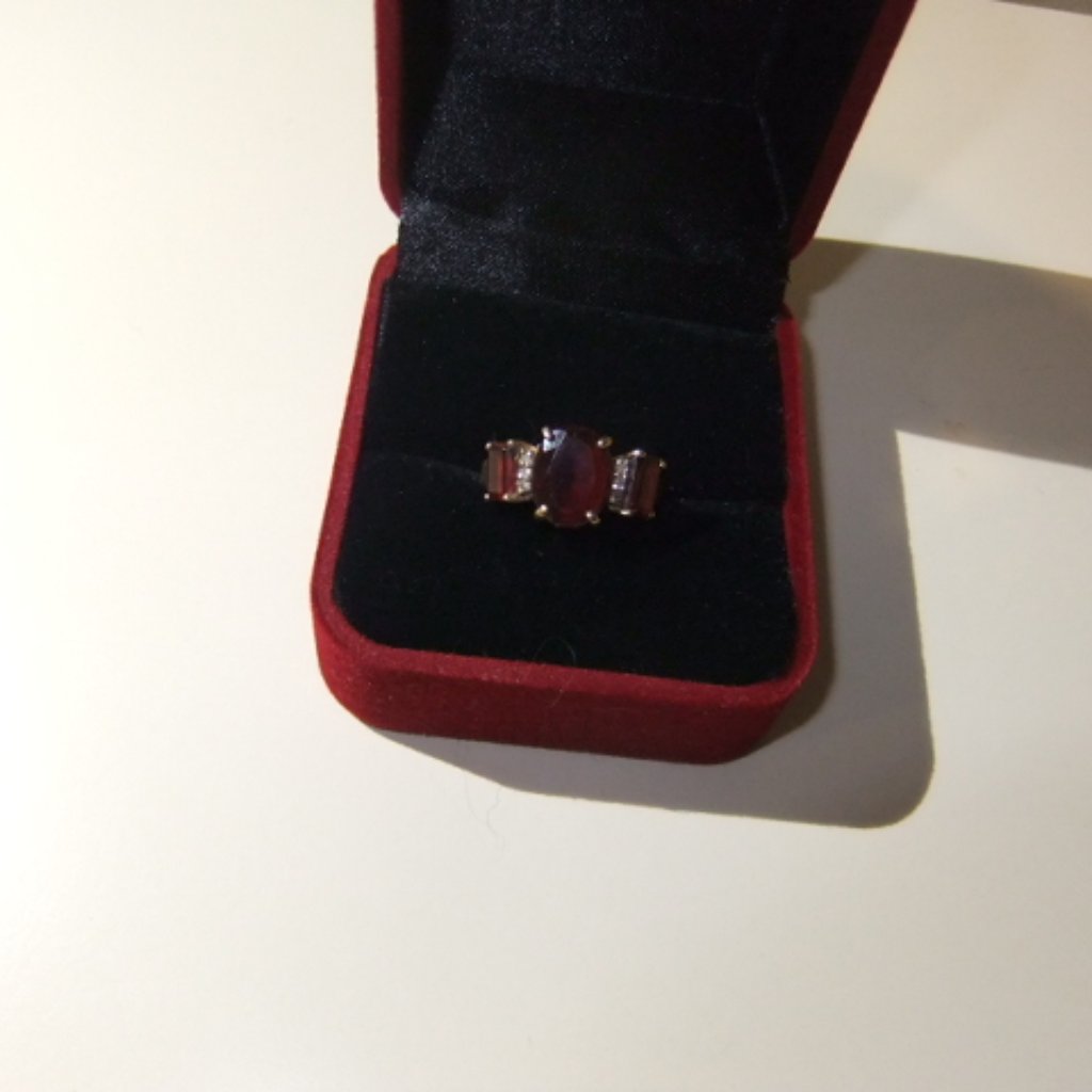 10k Gold - 4.8ct Garnet & Diamond Ring- Size 7